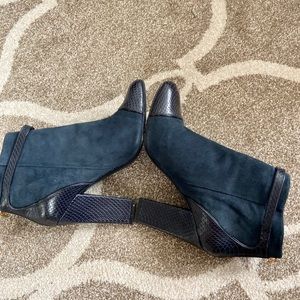 Tory Burch navy suede cap toe booties size  10.5